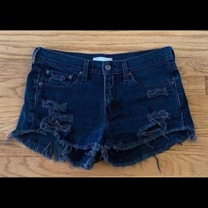 Black Levi’s Denim Shorts